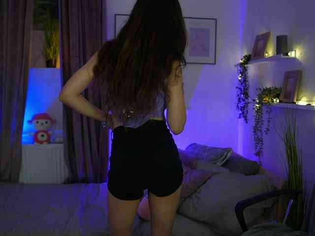 EllaYoung
