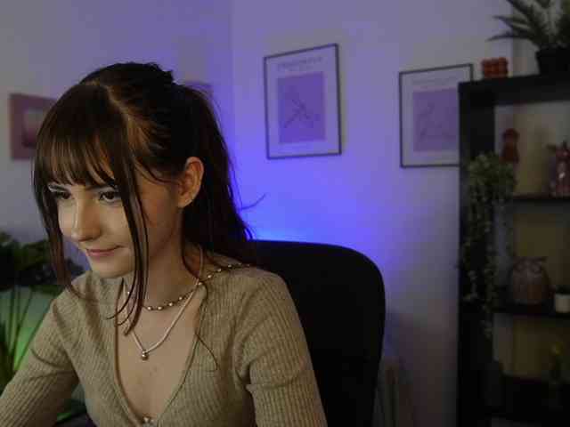 EllaYoung