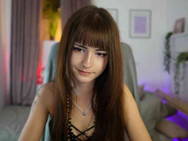EllaYoung