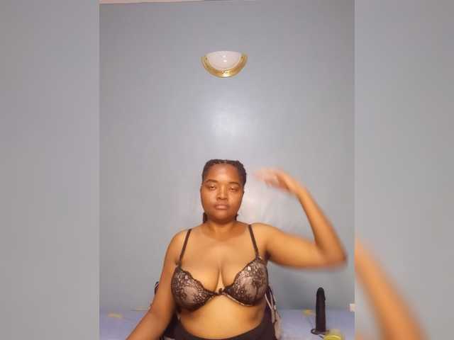 Bustymandy75