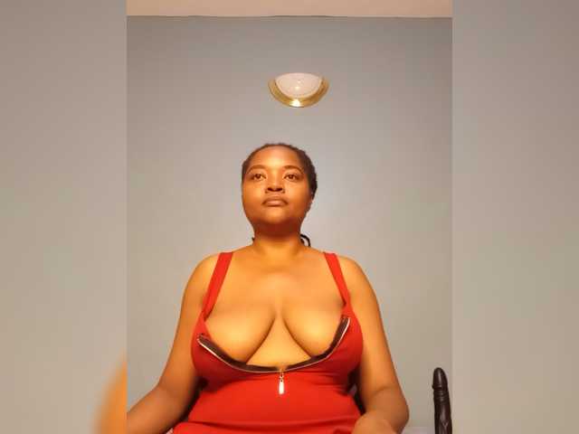 Bustymandy75, en directo ahora en BongaCams