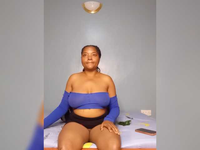 Bustymandy75