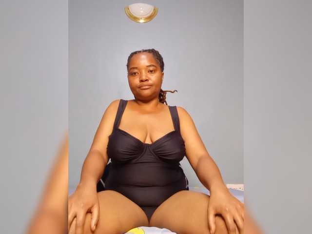 Bustymandy75