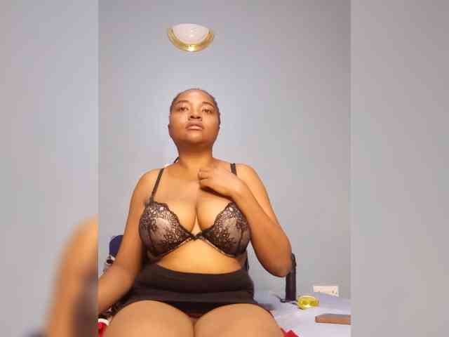 Model: Bustymandy75