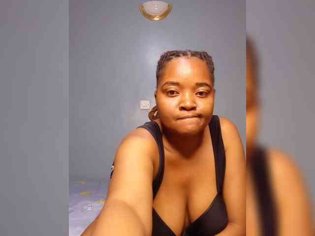 Bustymandy75 webcam