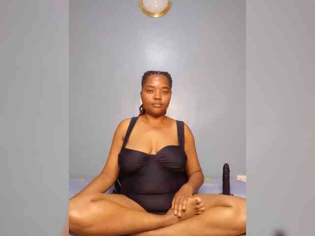 Bustymandy75 webcam