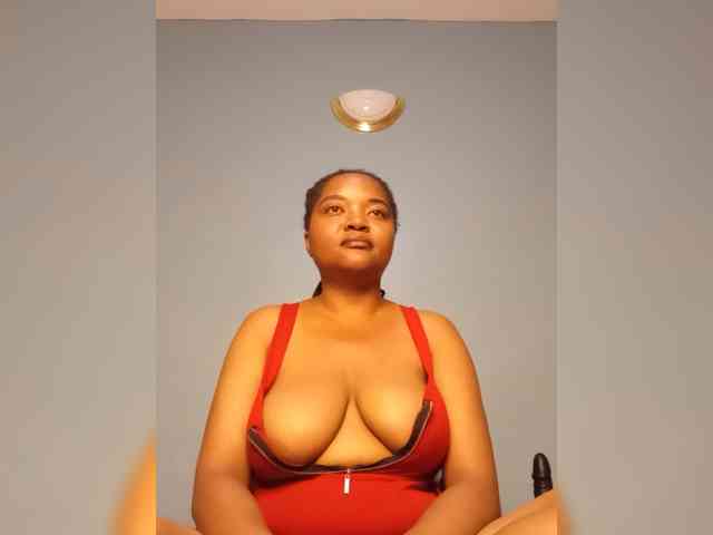 Bustymandy75