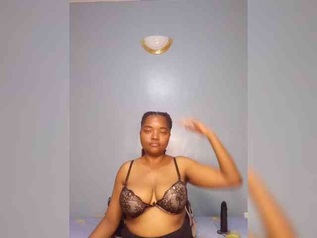 Model: Bustymandy75