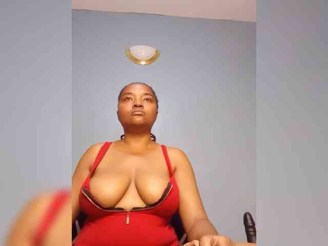 Bustymandy75 webcam