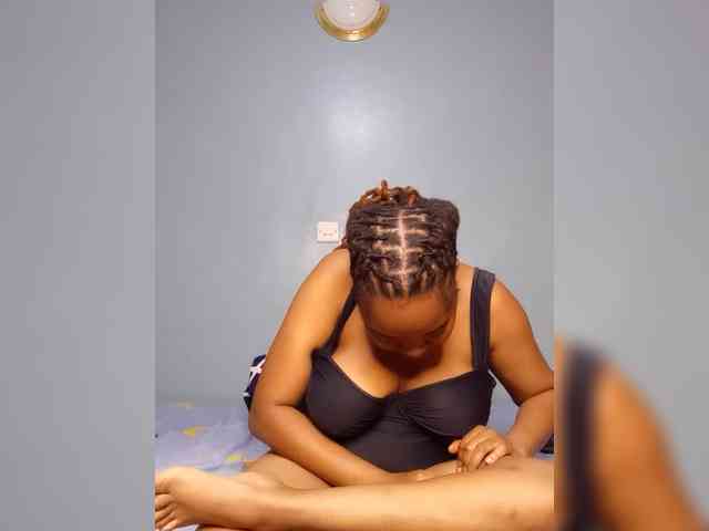 Bustymandy75 webcam