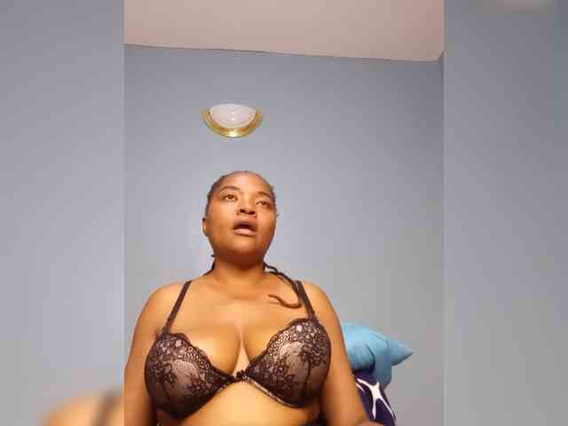 Model: Bustymandy75