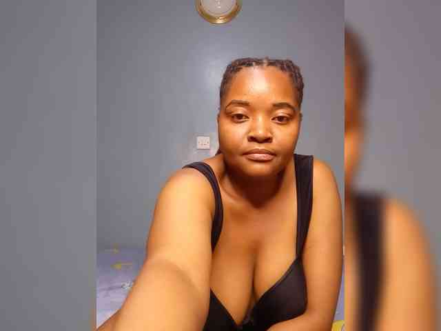 Bustymandy75 webcam