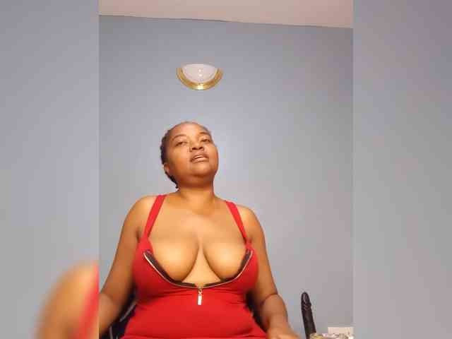 Model: Bustymandy75