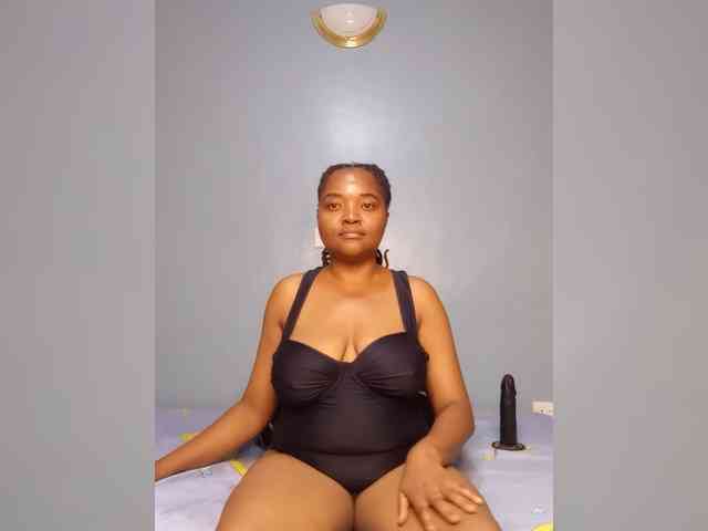 Bustymandy75 Live Webcam on BongaCams