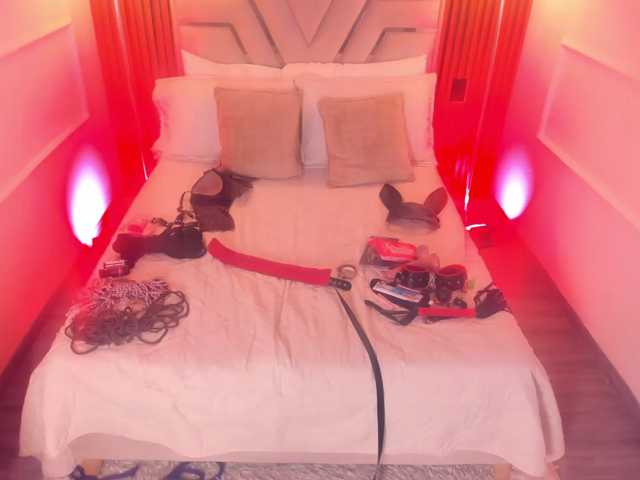 ZayraVesper live cam on BongaCams