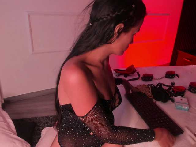 ZayraVesper live cam on BongaCams
