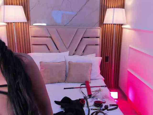 ZayraVesper webcam