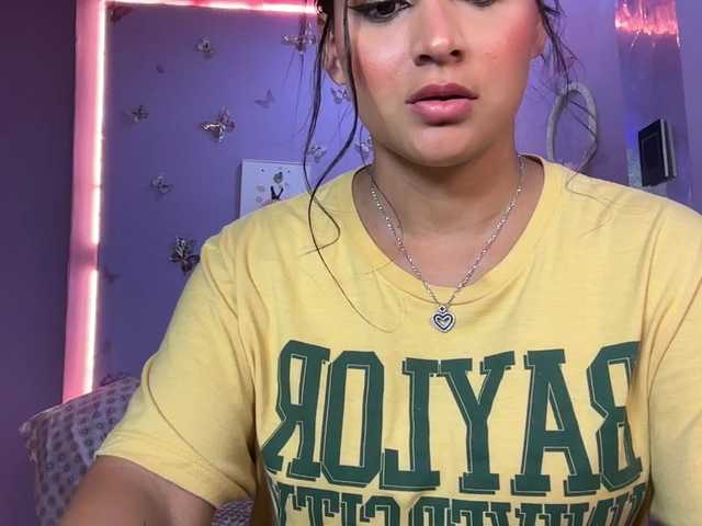 Ashlyrouxx live cam on BongaCams