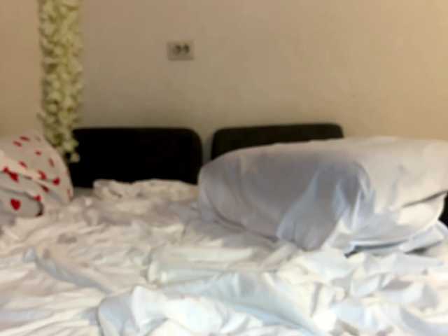 TienDegraffenreid live cam preview