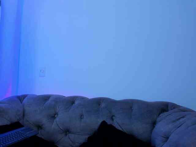 Milaowens webcam