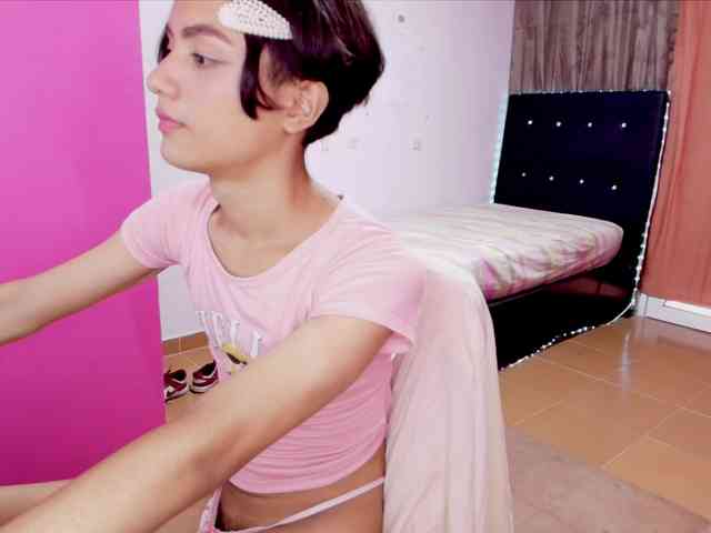 Annie-rosev Live Webcam on BongaCams