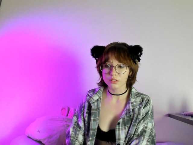 Kur0mi5 live cam on BongaCams