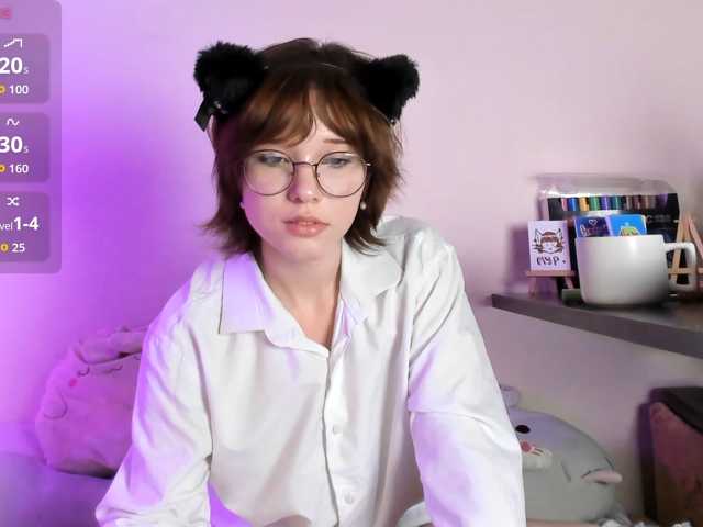 Kur0mi5 live cam on BongaCams
