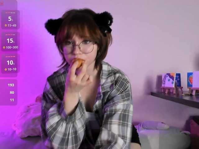 Kur0mi5 live cam on BongaCams