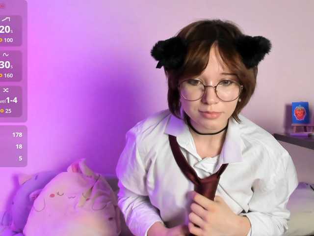 Kur0mi5 live cam on BongaCams
