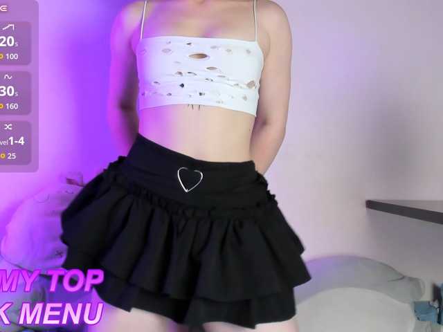 Kur0mi5 live cam on BongaCams