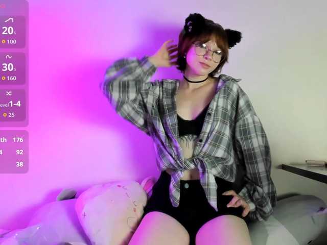Kur0mi5 live cam on BongaCams