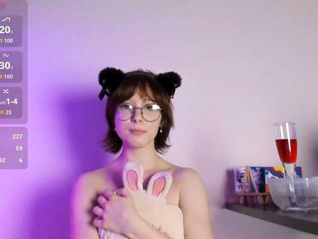 Kur0mi5 live cam on BongaCams
