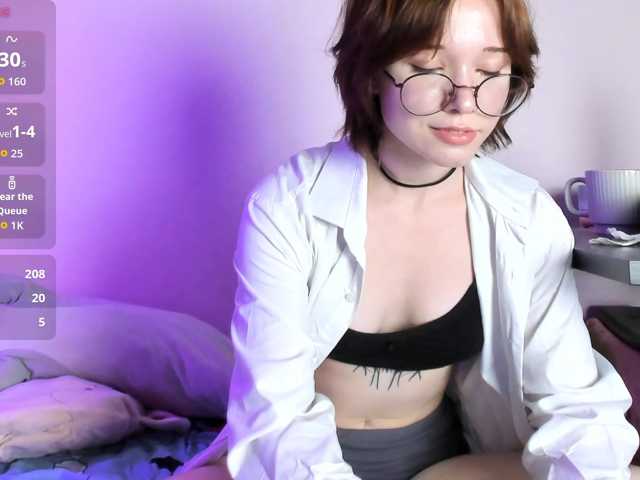 Kur0mi5 live cam on BongaCams