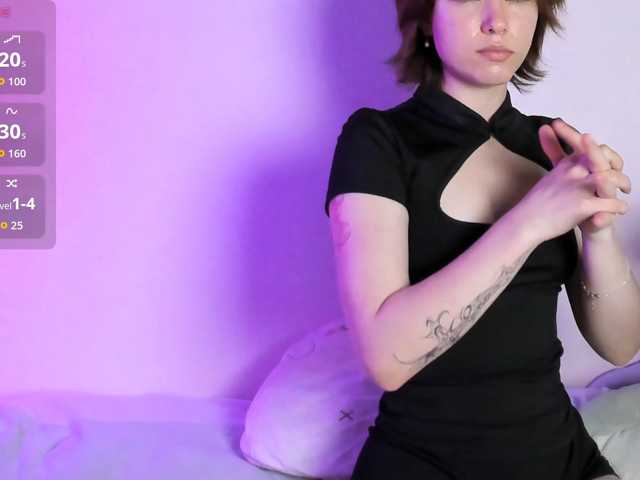 Kur0mi5 live cam on BongaCams
