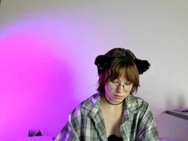 Kur0mi5 live cam on BongaCams