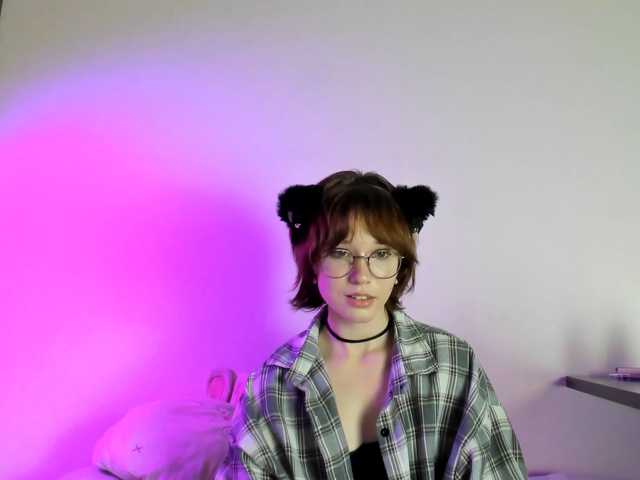 Kur0mi5 live cam on BongaCams
