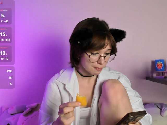 Kur0mi5 live cam