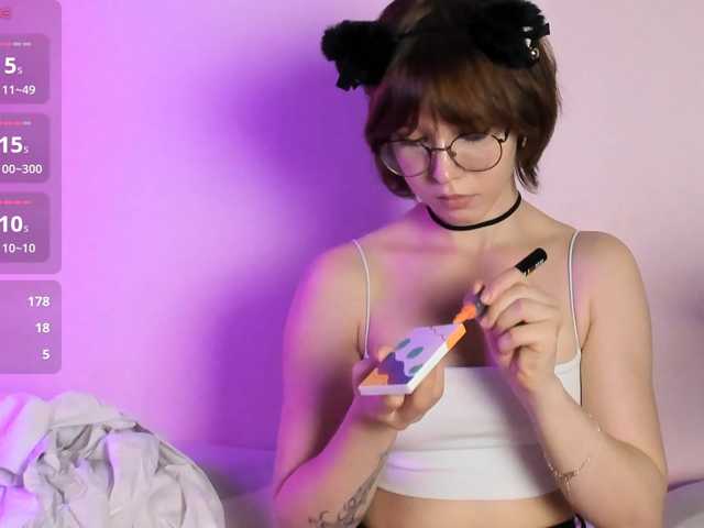 Kur0mi5 live cam on BongaCams