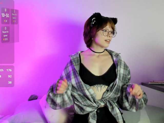 Kur0mi5 live cam on BongaCams