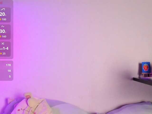 Kur0mi5 live cam on BongaCams