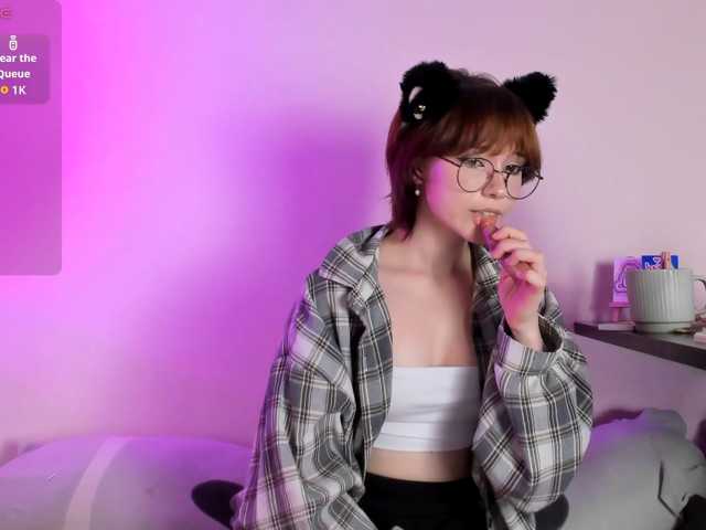 Kur0mi5 live cam on BongaCams