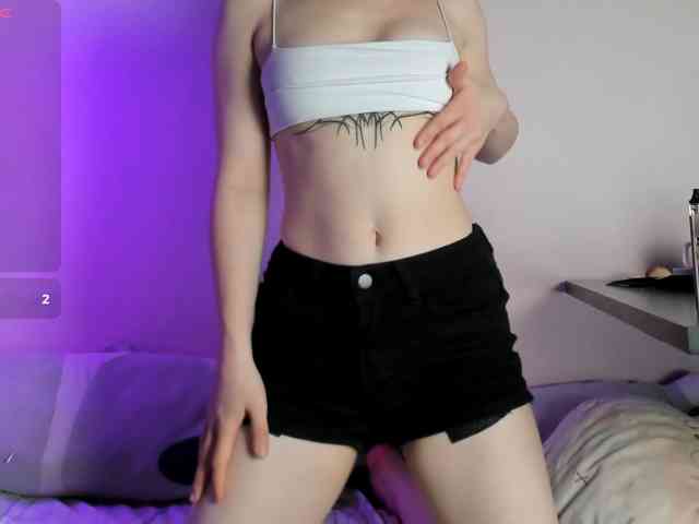 Kuromi5 live female cam on bongacams