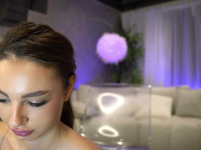 broklyne live cam on BongaCams