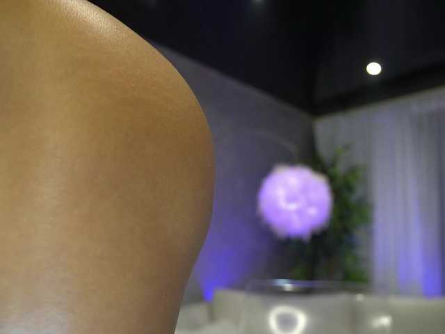 broklyne live cam on BongaCams