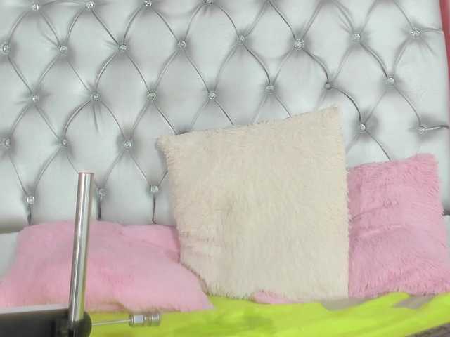 namelyxcanva live cam on BongaCams