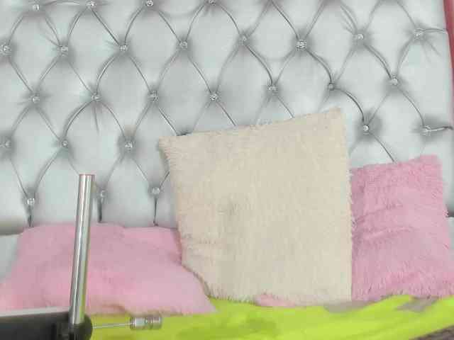 namelyxcanva webcam