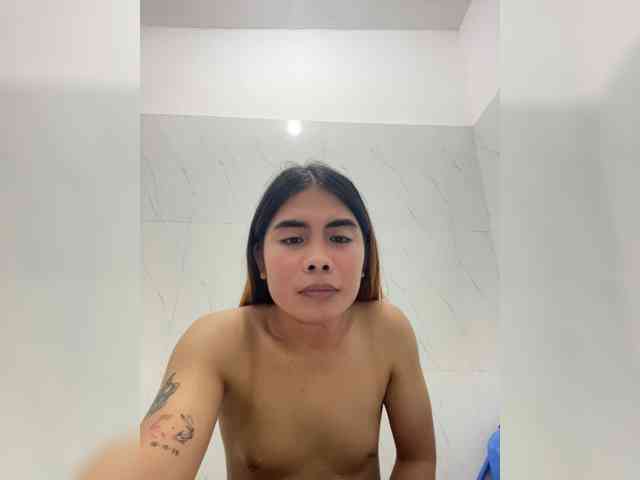 Mikhaylaanderson Live Webcam on BongaCams