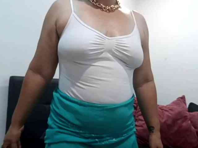 yessmellie webcam