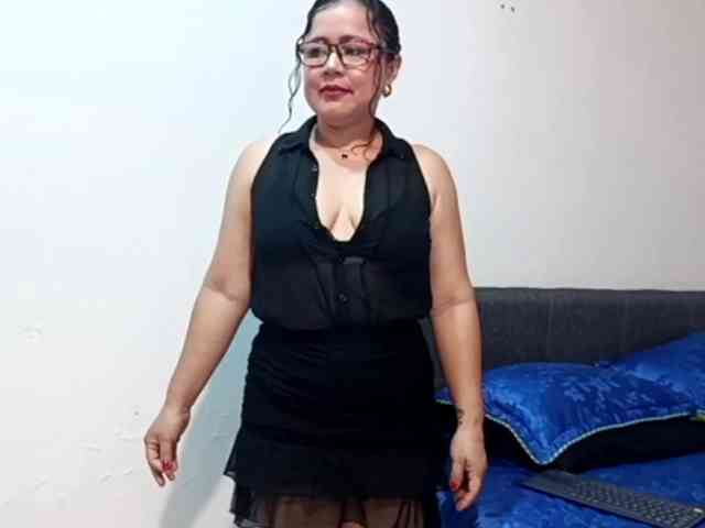 yessmellie webcam