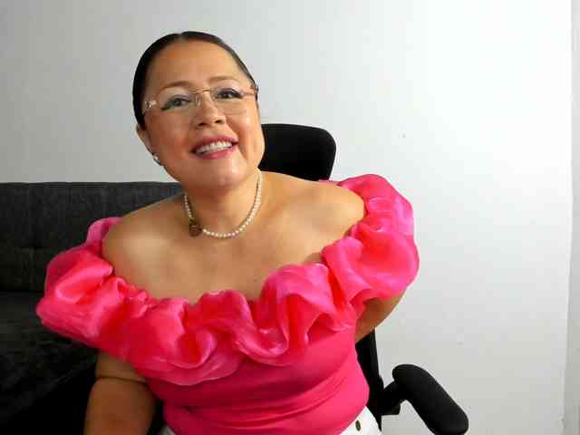 yessmellie webcam